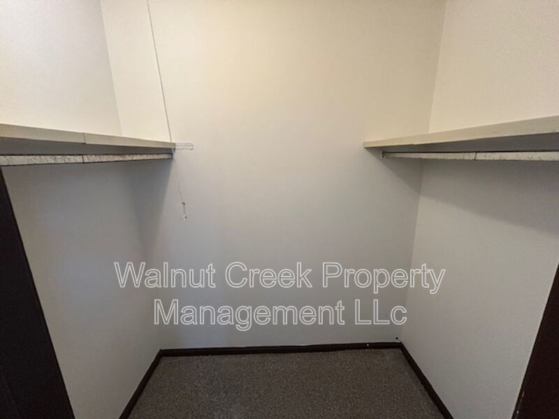 Deluxe 2 Bedroom 1 Bath In Elyria property image