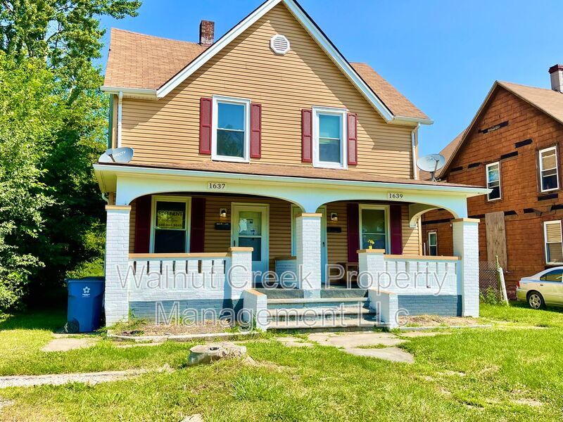 3 Bed 1 Bath - Duplex in Lorain property image