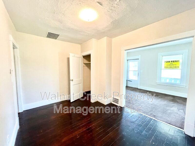 3 Bed 1 Bath - Duplex in Lorain property image
