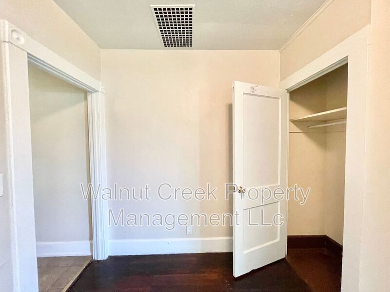 3 Bed 1 Bath - Duplex in Lorain property image