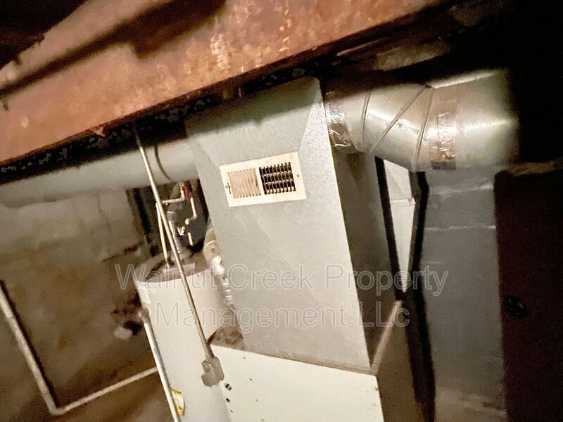 3 Bed 1 Bath - Duplex in Lorain property image