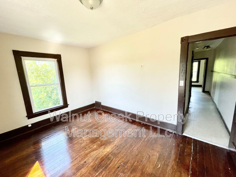 3 Bed 1 Bath - Duplex in Lorain property image