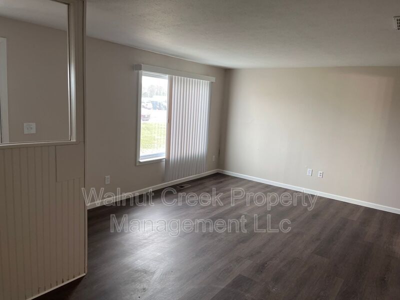 2 Bed - 1.5 Bath Town Home In Lorain property image