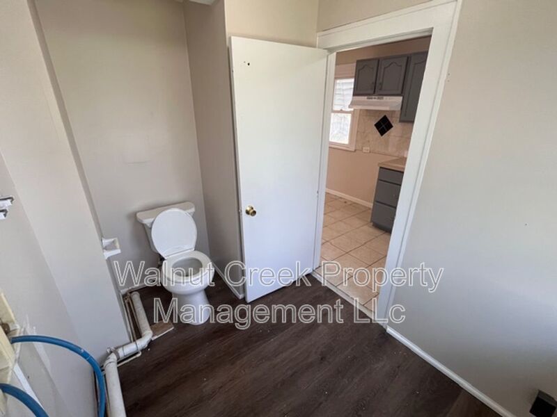 4 Bed - 1.5 Bath - Single Family Home in Lorain property image