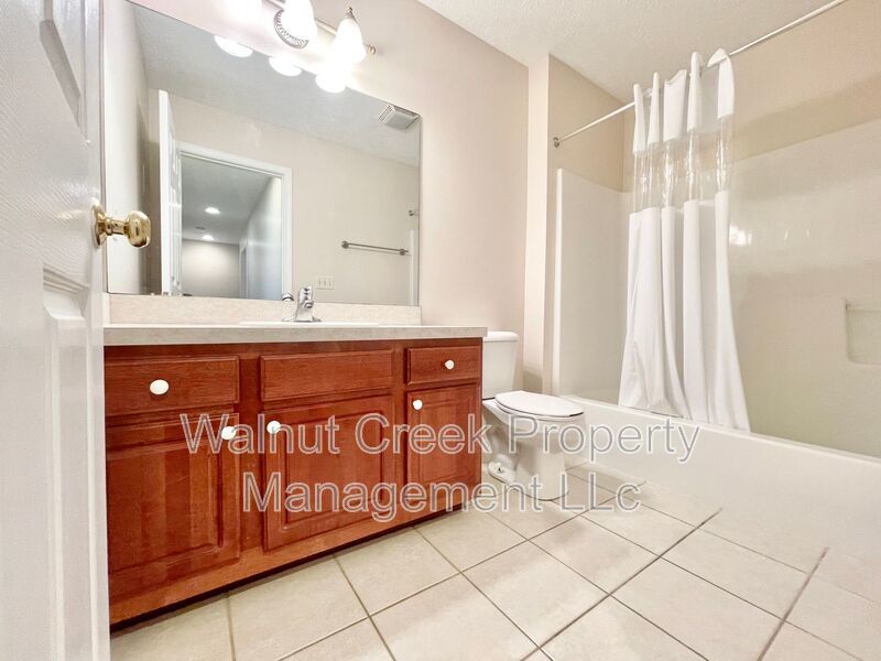 Beautiful Condo on the Water - 3 Bed - 3.5 Bath property image