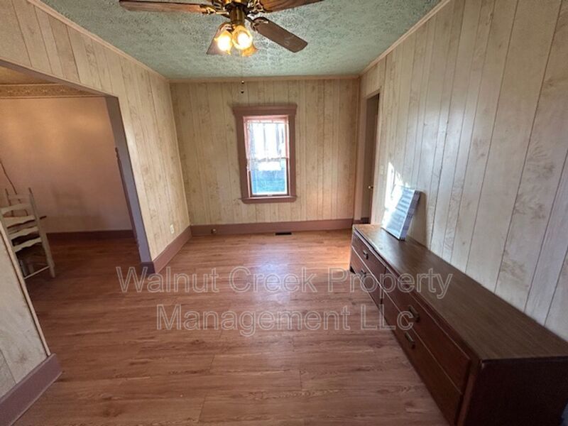 2 Bed- 1 Bath Single Family Home in Elyria property image