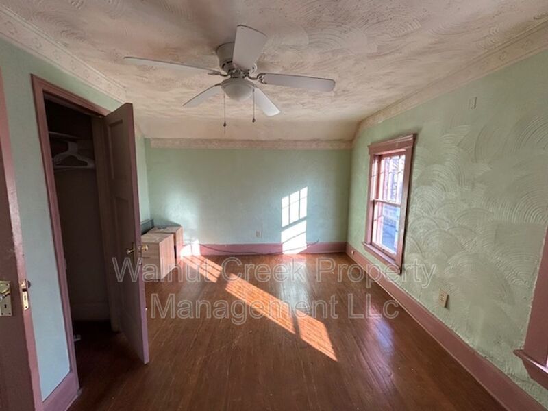 2 Bed- 1 Bath Single Family Home in Elyria property image