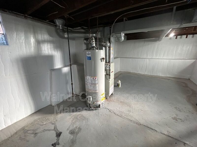 2 Bed- 1 Bath Single Family Home in Elyria property image