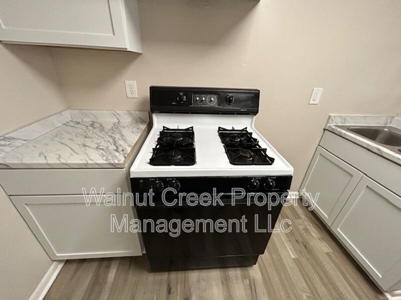 3 Bed - 1 Bath - Up/Down Unit of Duplex in Elyria property image