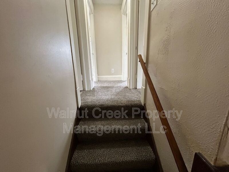 3 Bed - 1 Bath - Up/Down Unit of Duplex in Elyria property image