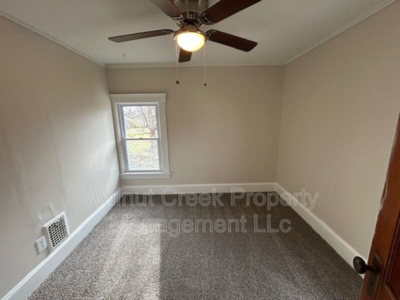 3 Bed - 1 Bath - Up/Down Unit of Duplex in Elyria property image