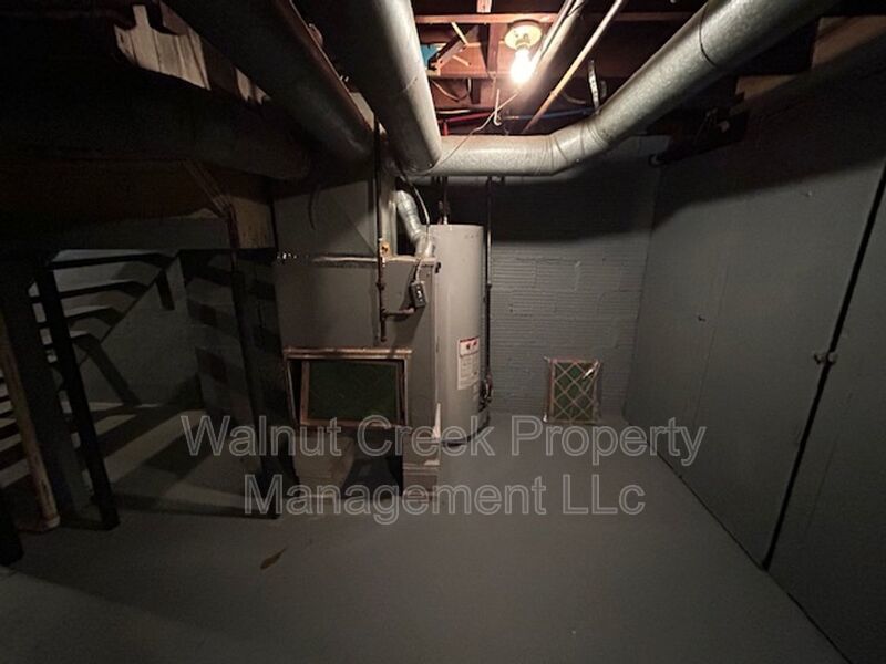 3 Bed - 1 Bath - Up/Down Unit of Duplex in Elyria property image