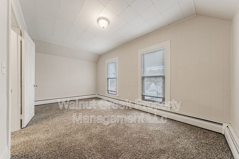 ALL UTILITIES ARE INCLUDED WASHER & DRYER IN UNIT!!! property image