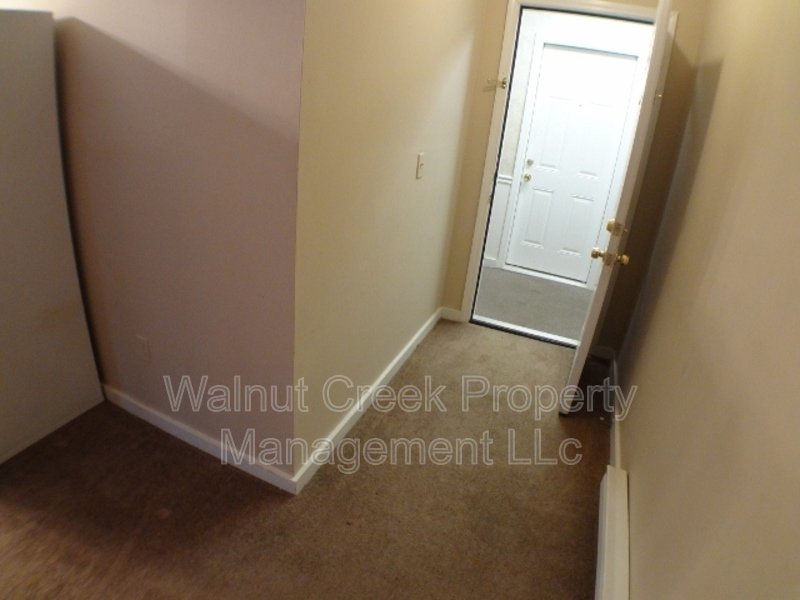 Clean 1 bedroom apartment property image