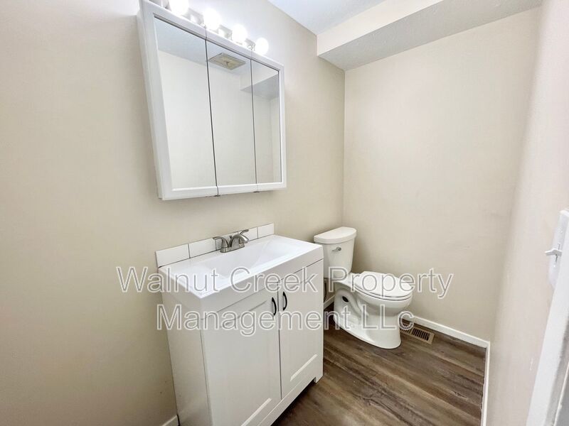 2 Bed - 1.5 Bath - Townhome - All electric property image