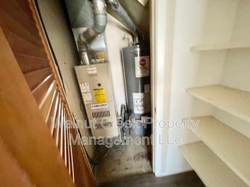 2 Bed - 1.5 Bath - Townhome - All electric property image