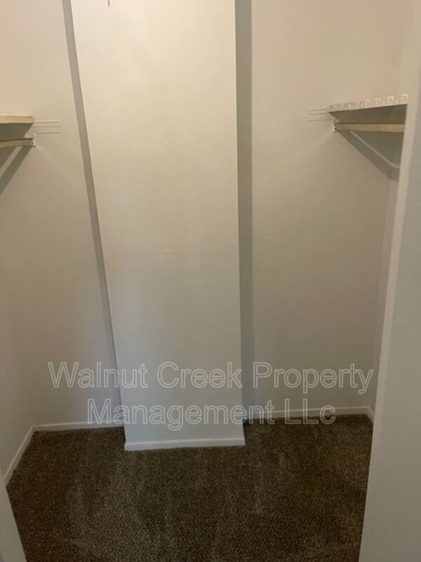 2 Bed - 1.5 Bath - Townhome - All electric property image