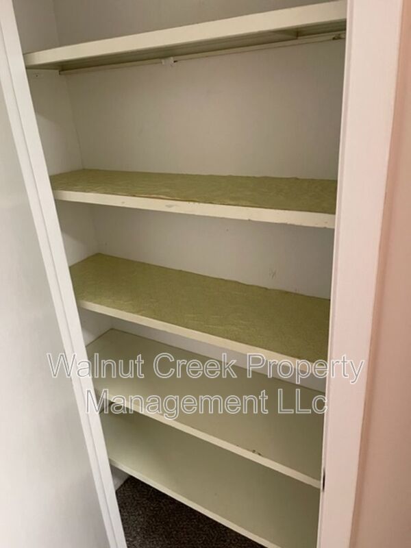 2 Bed - 1.5 Bath - Townhome - All electric property image