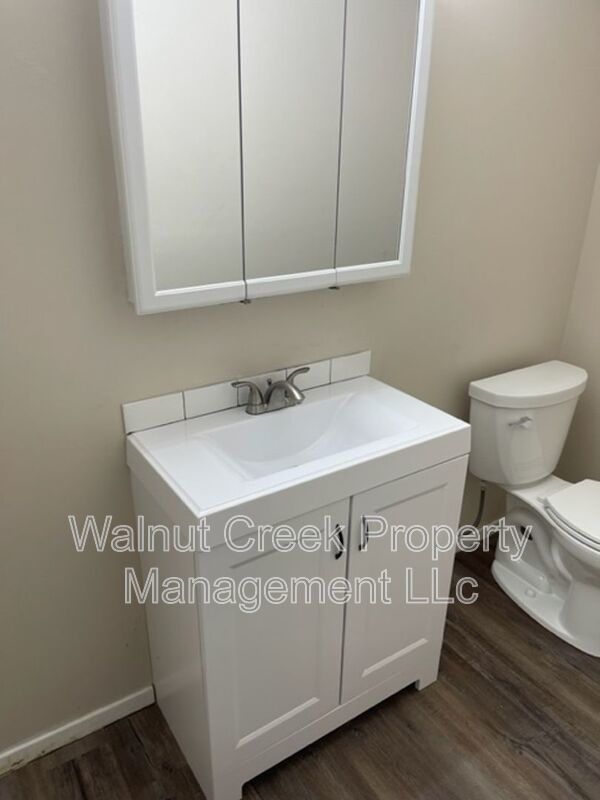 2 Bed - 1.5 Bath - Townhome - All electric property image