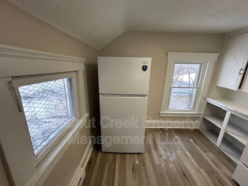 1 Bed - 1 Bath in Elyria - Above Garage Unit property image