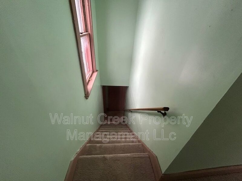 2 Bed- 1 Bath Single Family Home in Elyria property image