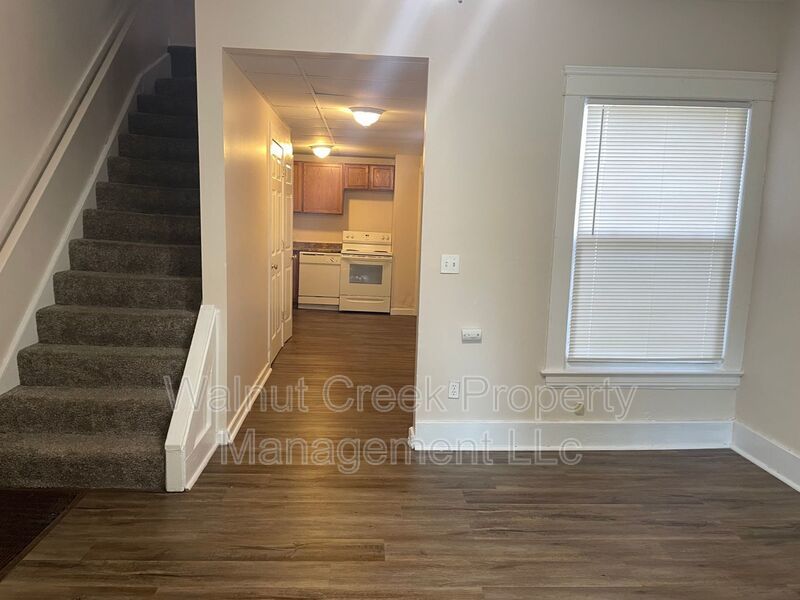 Large 3 bedroom townhouse across from Oakwood Park! property image