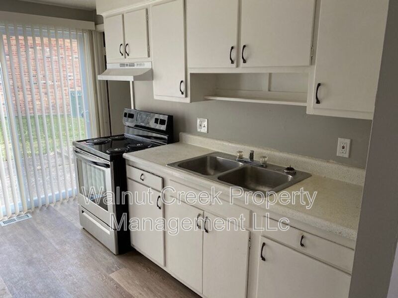 2 Bedroom Town house FREE HEAT! property image