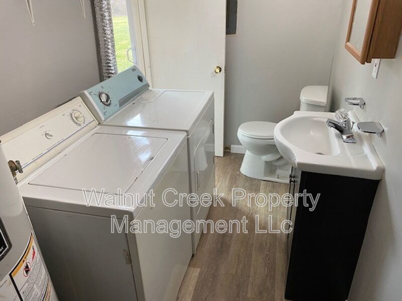 2 Bedroom Town house FREE HEAT! property image