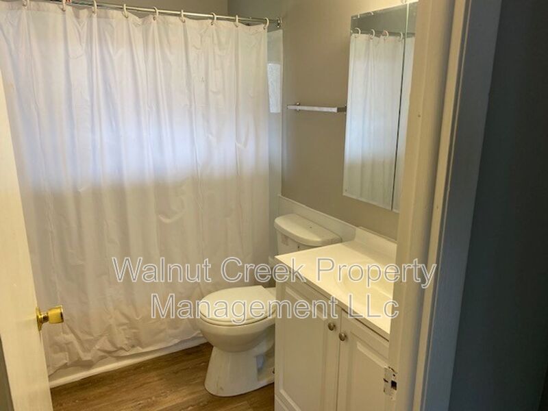 2 Bedroom Town house FREE HEAT! property image