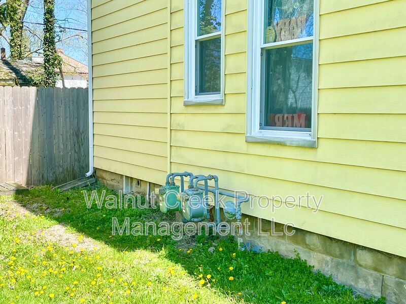 2 Bed -1 Bath Duplex in Elyria property image