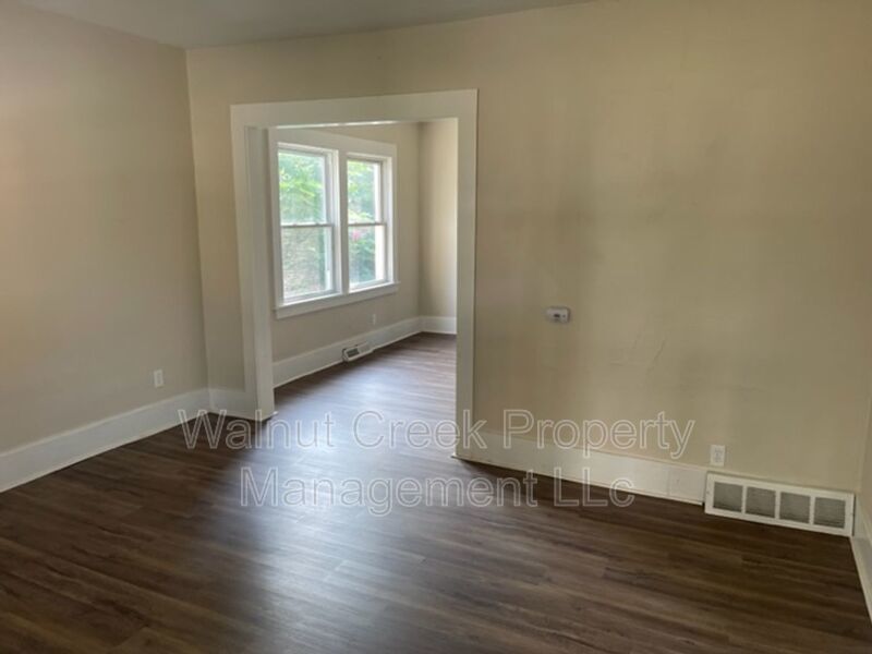 3074 Toledo Avenue property image