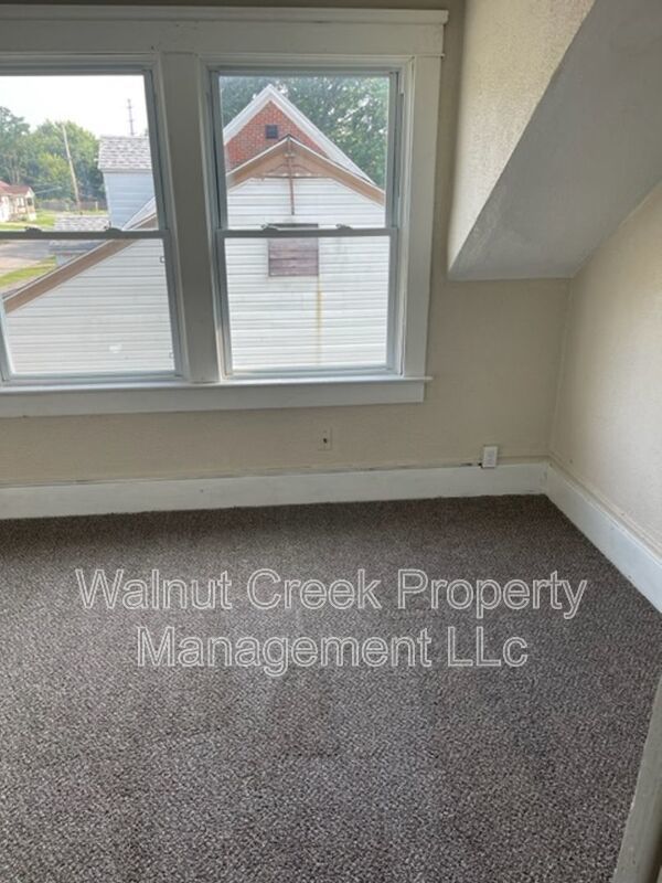 3074 Toledo Avenue property image