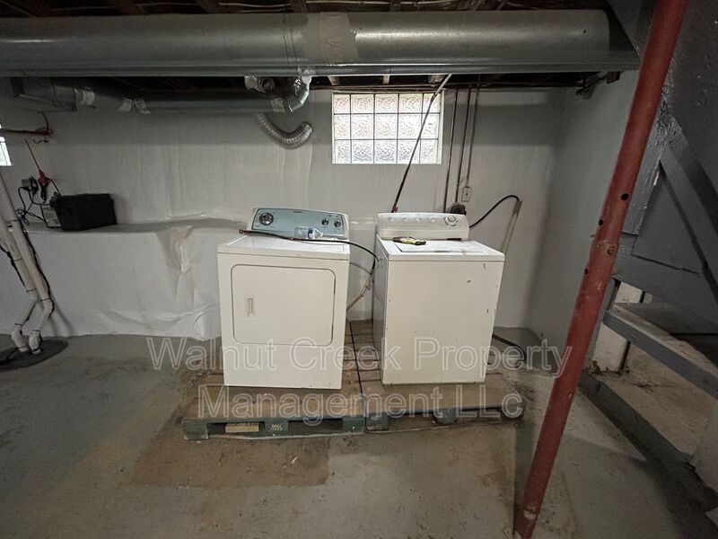 2 Bed- 1 Bath Single Family Home in Elyria property image