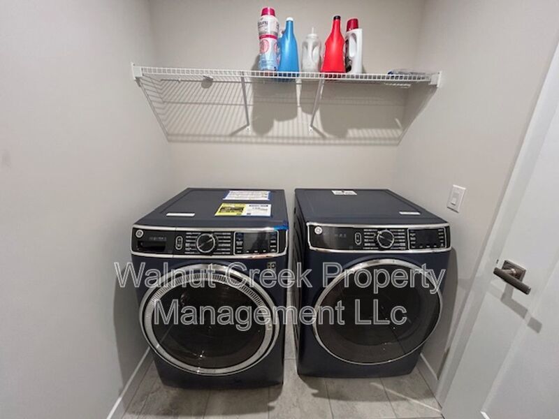 2 Bed- 2 Bath + Dedicated Home Office - Single Family Home in Amherst property image