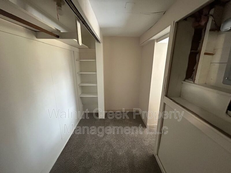 5 Bed - 1.5 Bath Single Family Home in Lorain property image