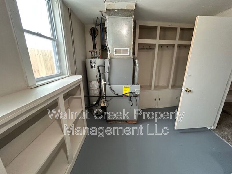 5 Bed - 1.5 Bath Single Family Home in Lorain property image