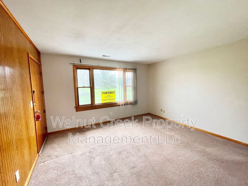 2 BR Apt, Central Air, Midview schools! property image