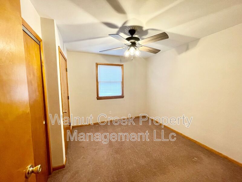 2 BR Apt, Central Air, Midview schools! property image
