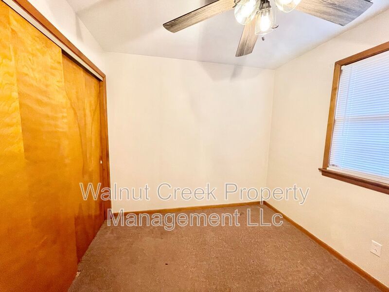 2 BR Apt, Central Air, Midview schools! property image