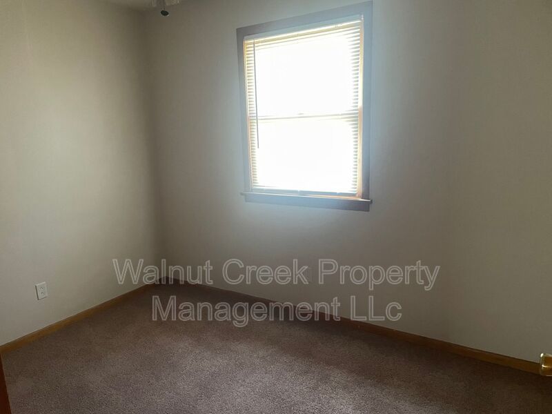 2 BR Apt, Central Air, Midview schools! property image