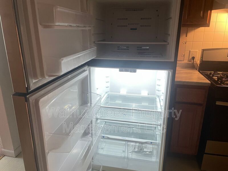 2 BR Apt, Central Air, Midview schools! property image