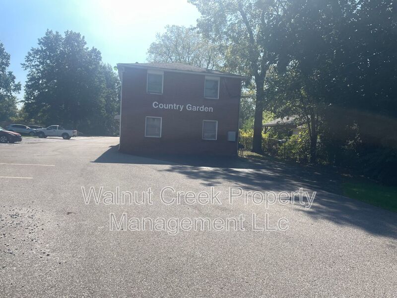 2 BR Apt, Central Air, Midview schools! property image