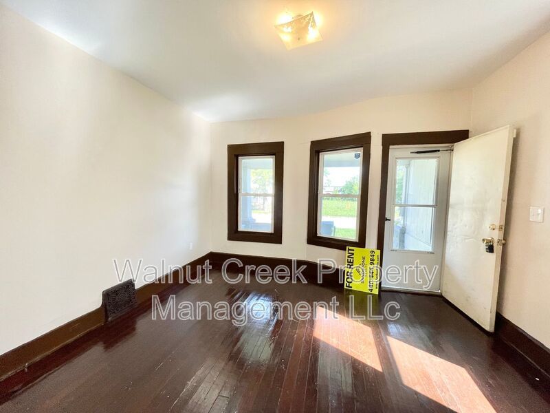 3 Bed - 1 Bath Duplex in Lorain property image