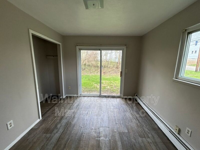 2 Bed 1 Bath - Triplex in Elyria property image