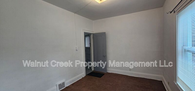 3 Bed - 1 Bath - Apartment - Cleveland property image