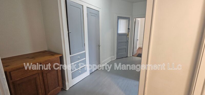 3 Bed - 1 Bath - Apartment - Cleveland property image