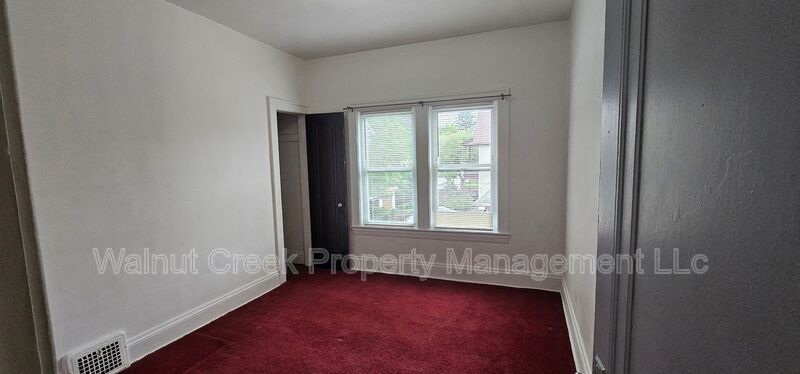 3 Bed - 1 Bath - Apartment - Cleveland property image
