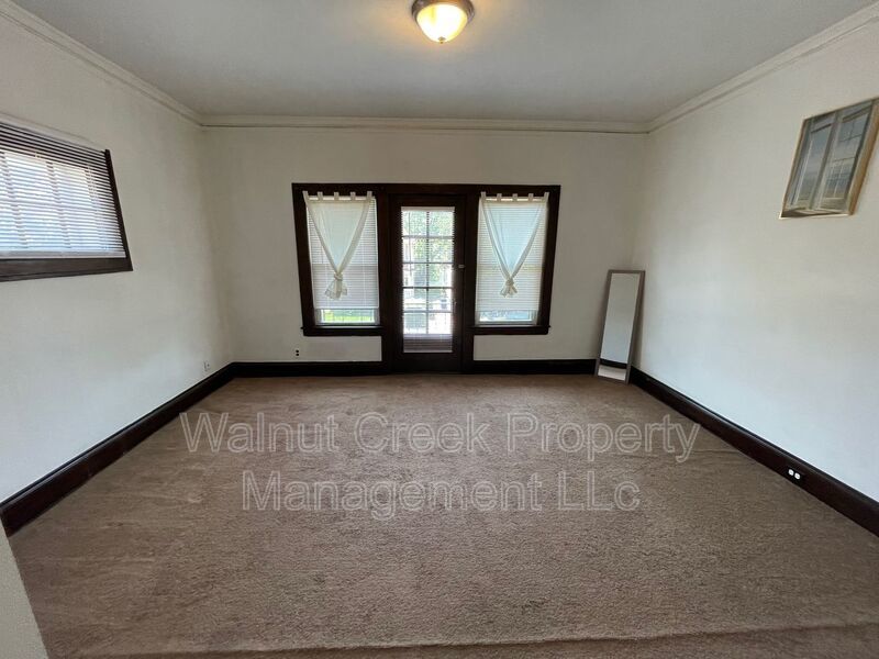 3 Bed - 1 Bath - Apartment - Cleveland property image