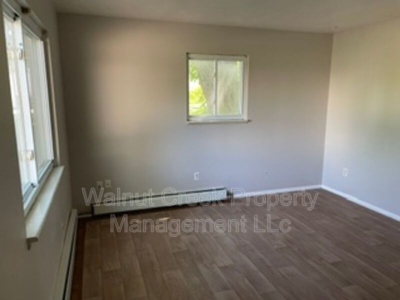 2 Bed 1 Bath - Triplex in Elyria property image