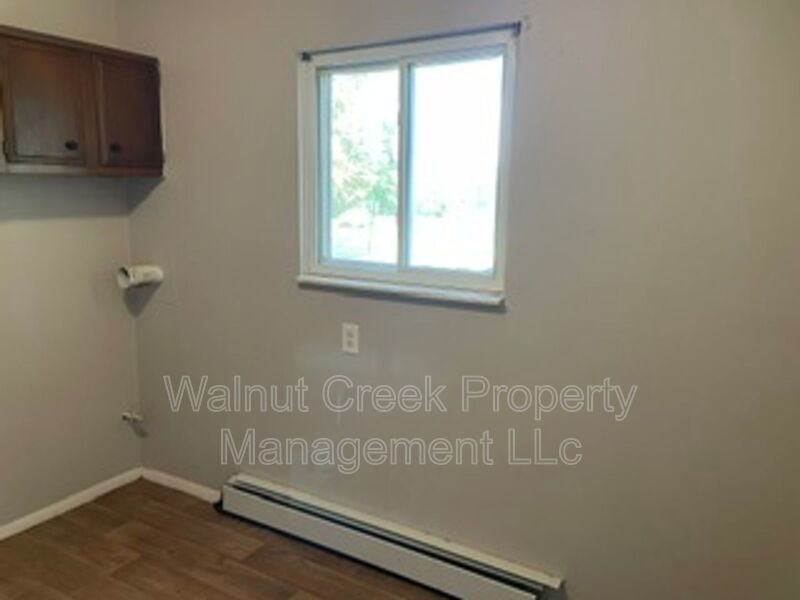 2 Bed 1 Bath - Triplex in Elyria property image